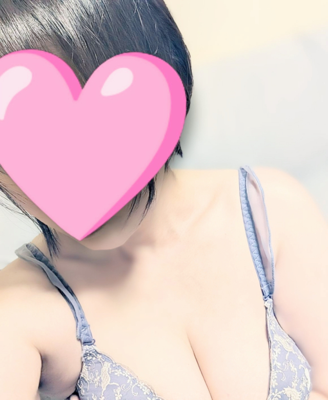 艶やか癒し系奥様体験らら(人妻パラダイス)