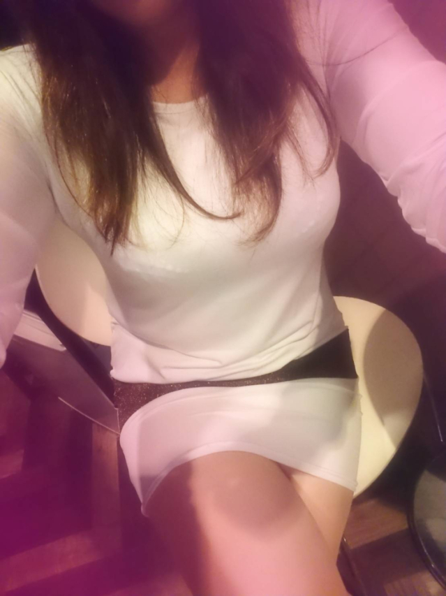 濃厚激エロ人妻体験もえ(人妻パラダイス)