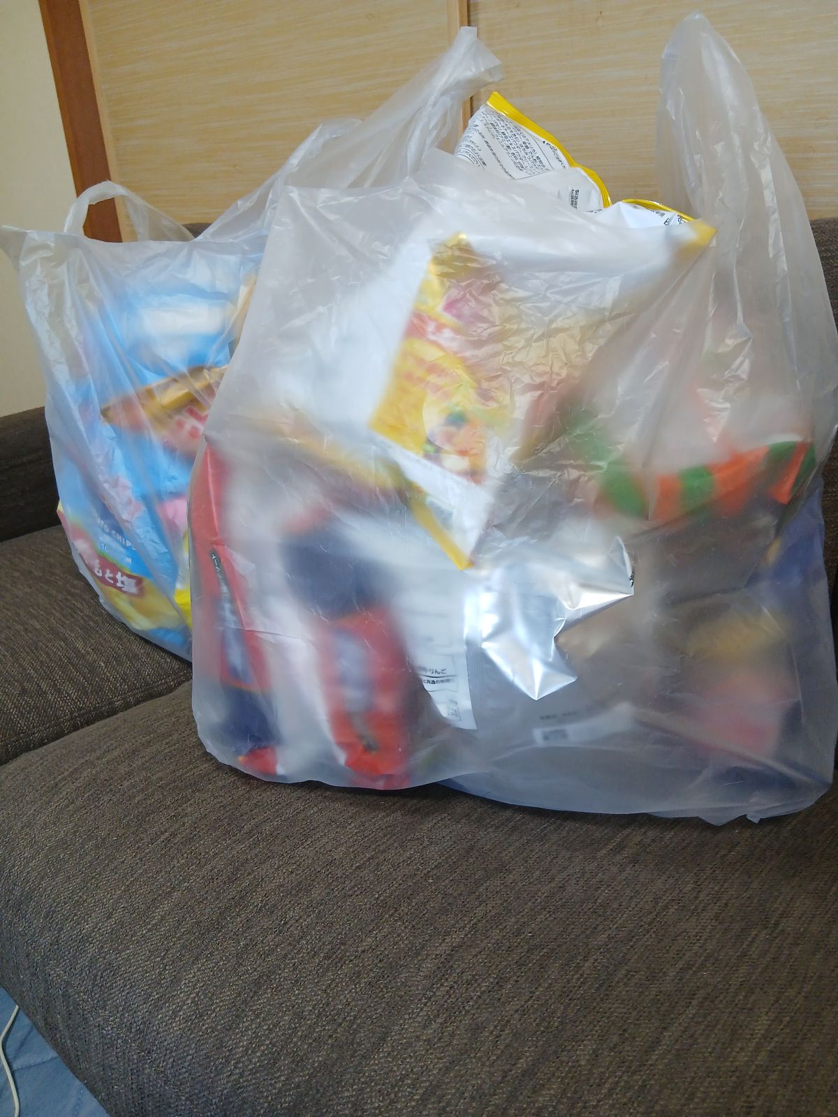 お菓子大量ゲット✌