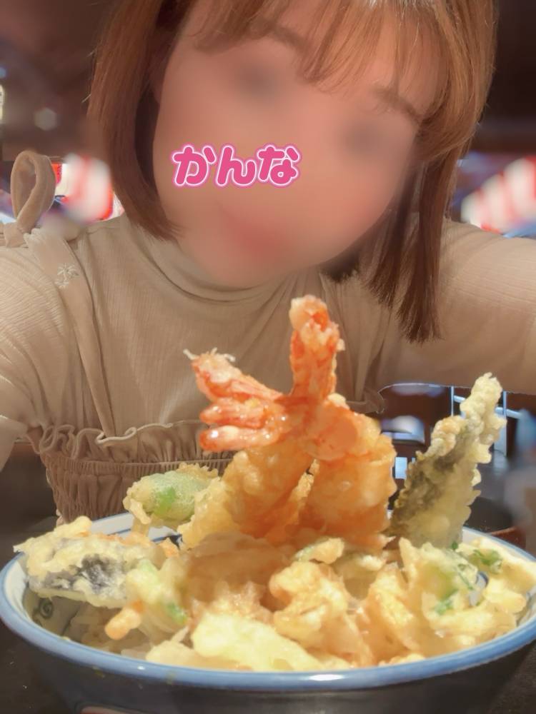 【大きなビジョンの風俗店「かんな」ハピドリ松山です】