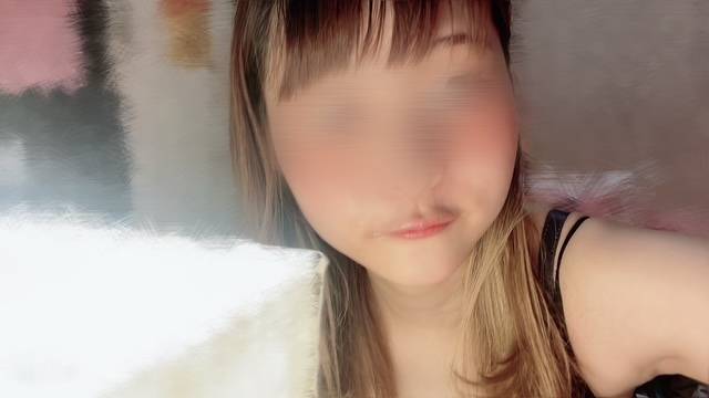 美人薄明？笑