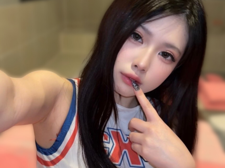 金曜のご褒美、今日にしよ😽🩷