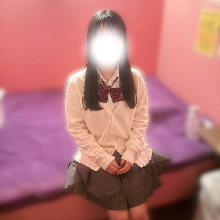 カーディガンは白がかわいい‎🤍