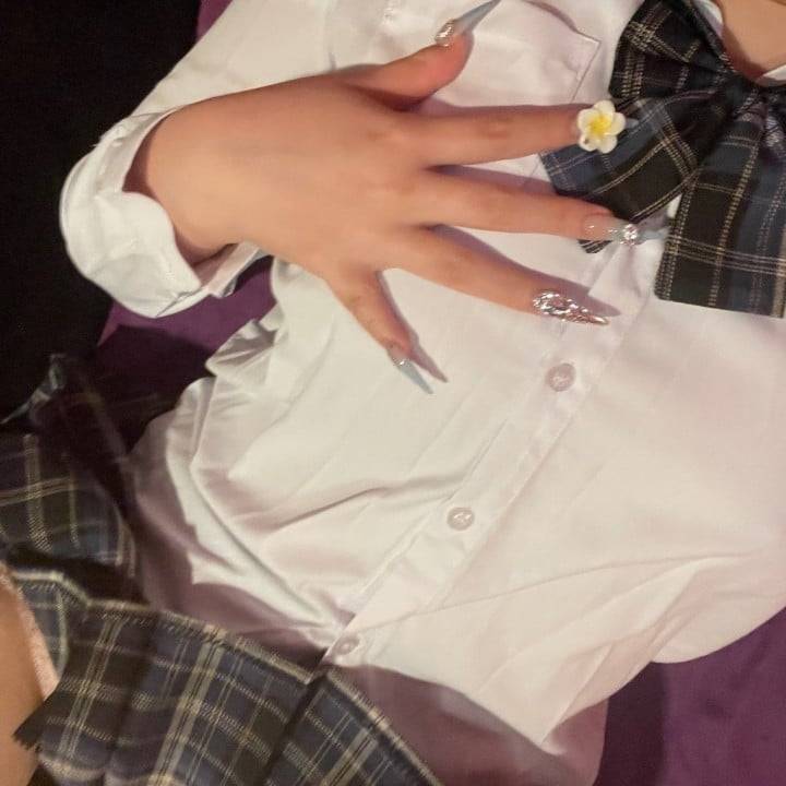 はち定番の🏫.*