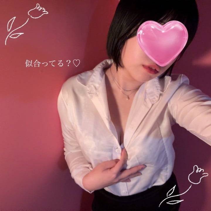 今日の出来事話に初コスプレを添えて…🫣似合ってるかな？♡