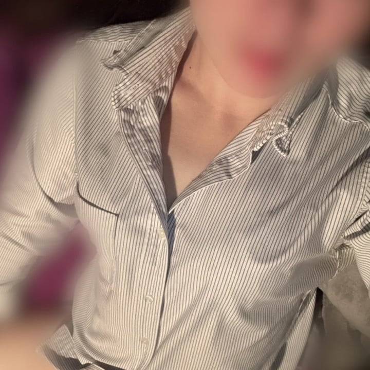 👸