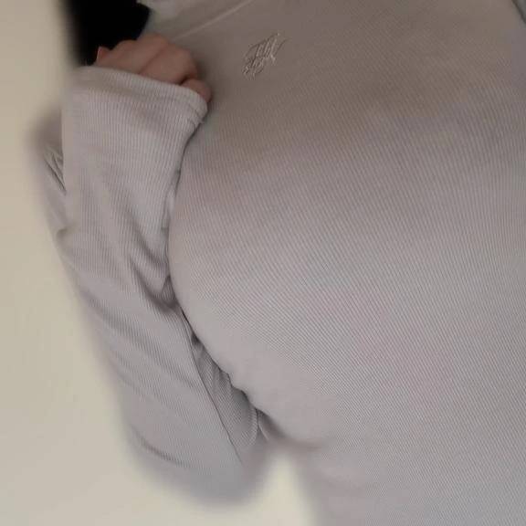 私服でも…😵‍💫