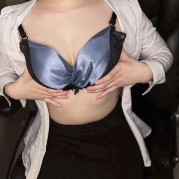 🙇🏻‍♀️🙇🏻‍♀️