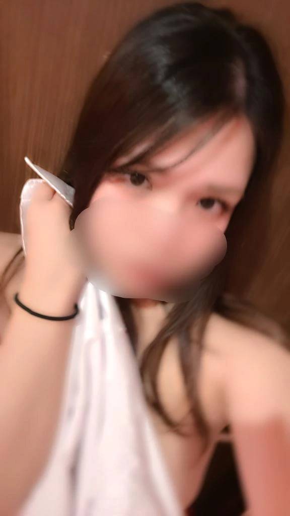 暑い〜(∩'-'⊂)