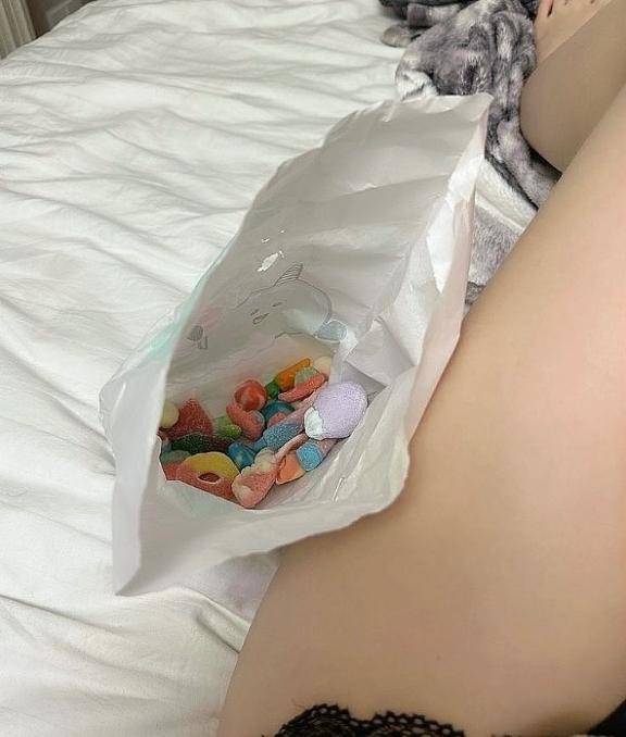 ? くう 出勤してます ?