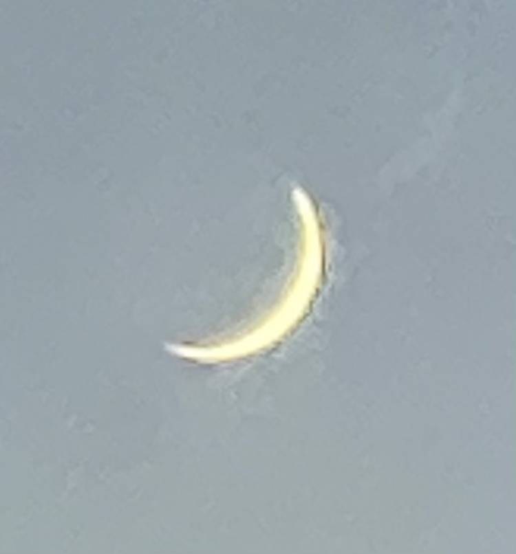三日月