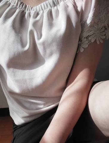 花咲ひとみ