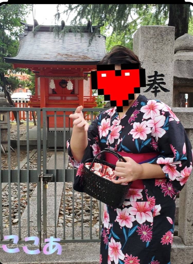 杉浦ここあ