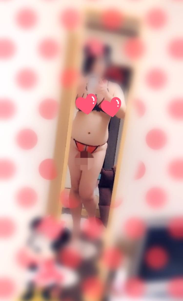 杉浦ここあ