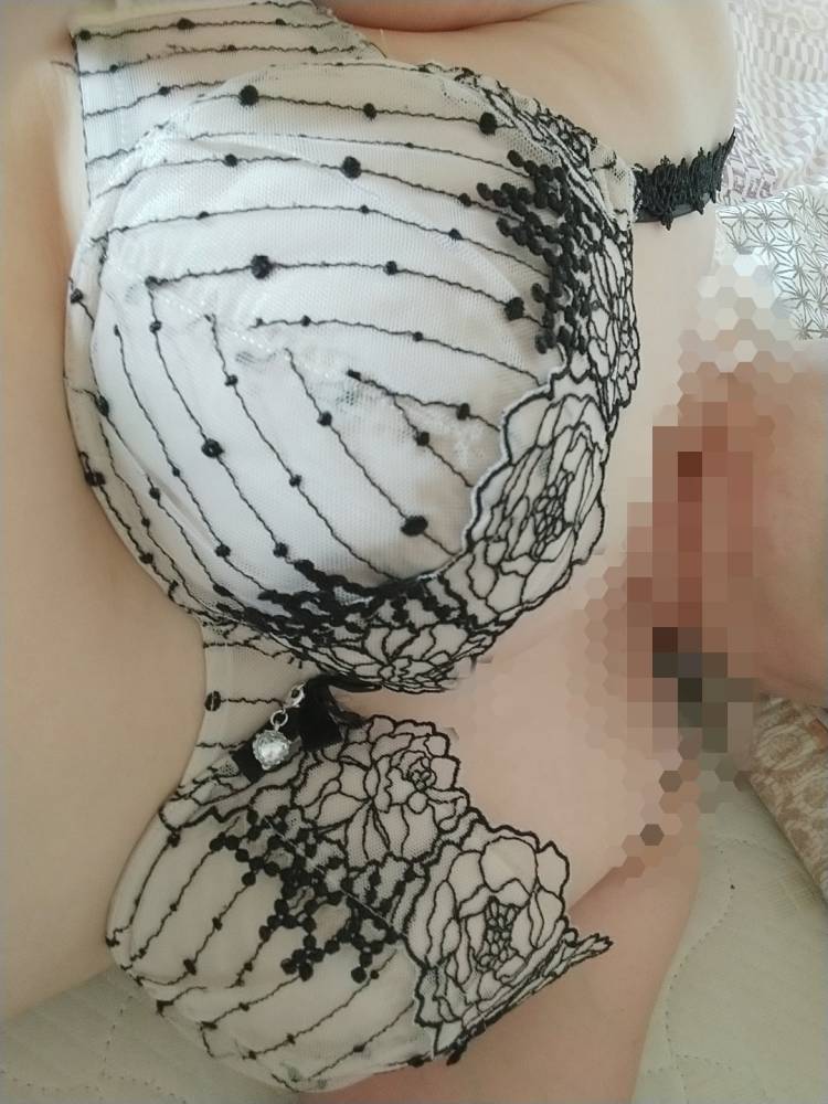葉月　潤