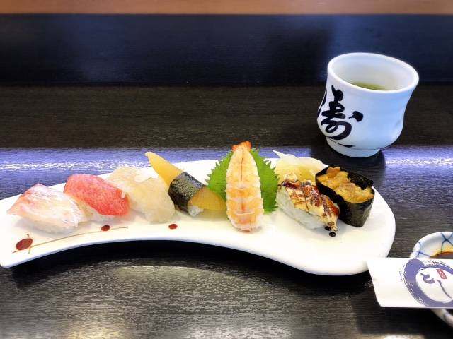 今日は投票日