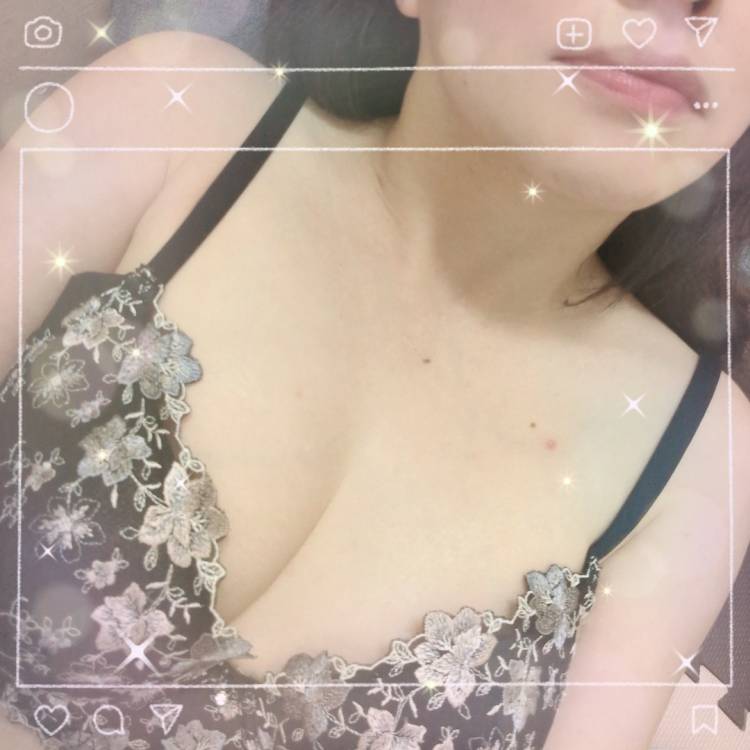 野村咲凪