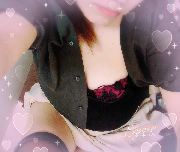 野村咲凪