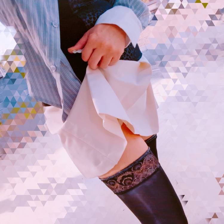 野村咲凪