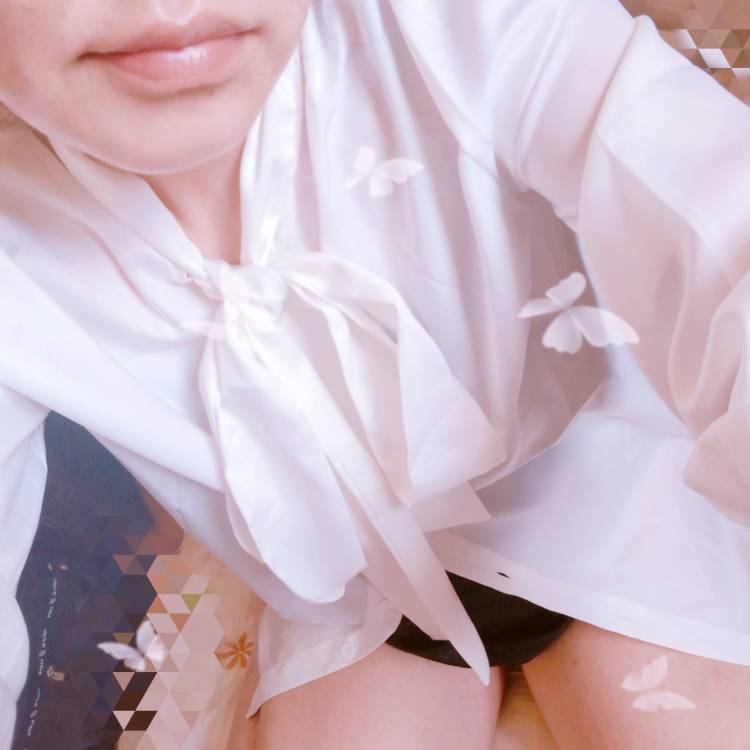 野村咲凪