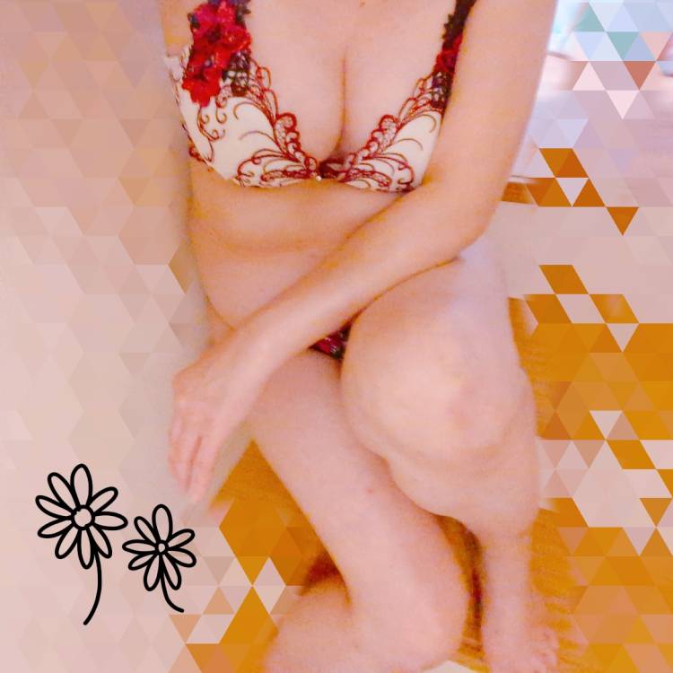 野村咲凪