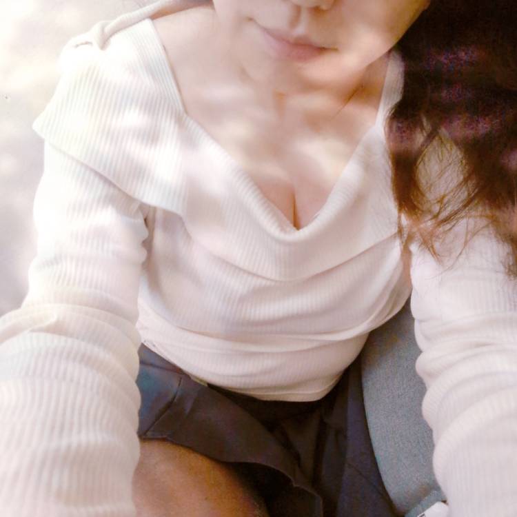 野村咲凪