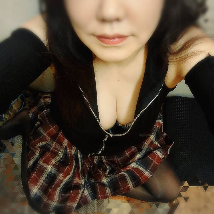 野村咲凪