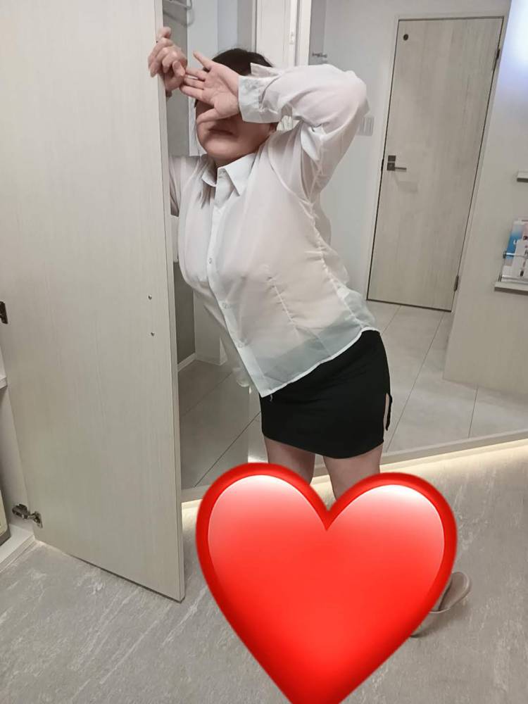 葉月　潤