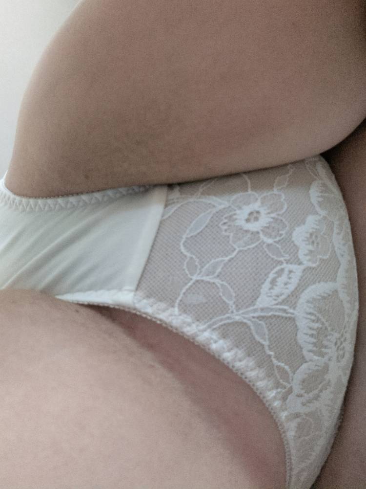 葉月　潤