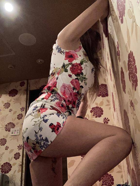 見えそうで見えない