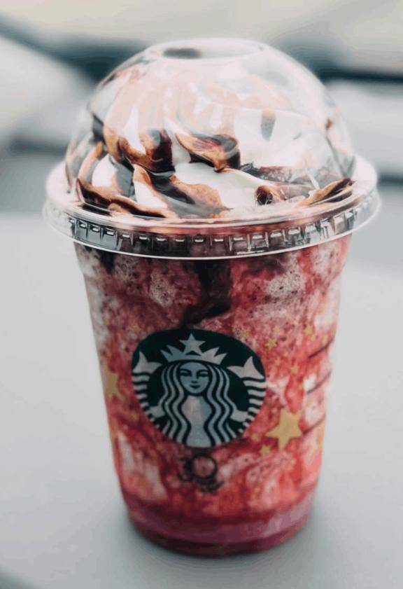 イチゴチョコレートフラペチーノ?