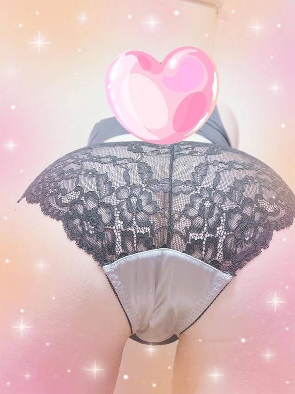 赤いマニキュア