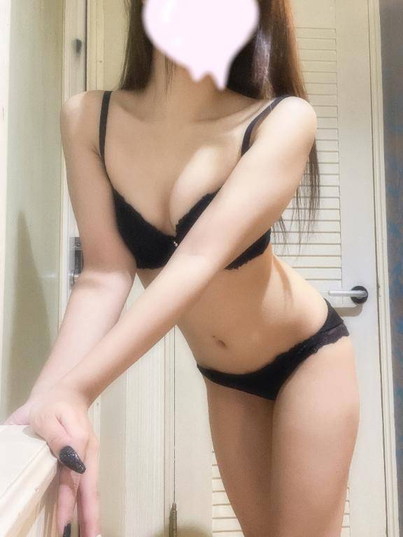 えっ?な身体触りたい人~?