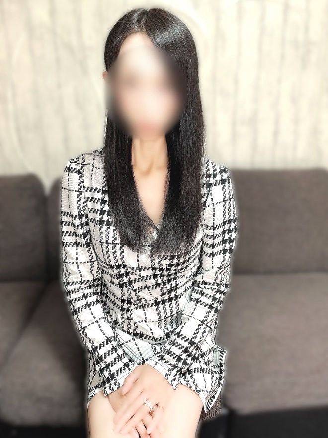 危険:(● ロ)