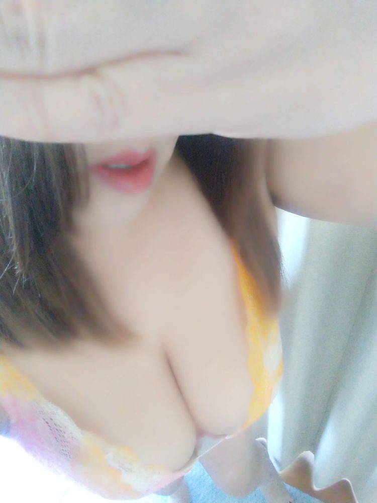 お口とオ◯パ◯が…