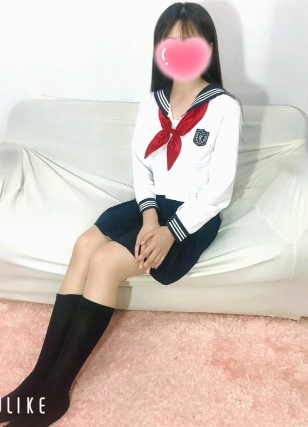 ふわり18才業界完全未経験【PREMIUMGIRL】