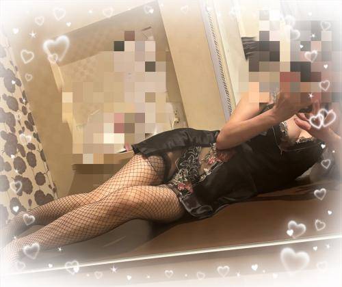 見たよのお返ししてます❤️そして19:00～出勤します😄