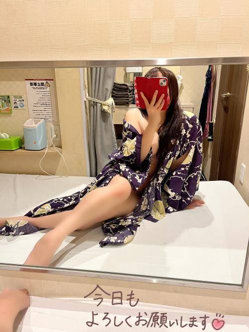 殿方様❤️つゆり🔰本日のチラ見せ下着でございます❤️