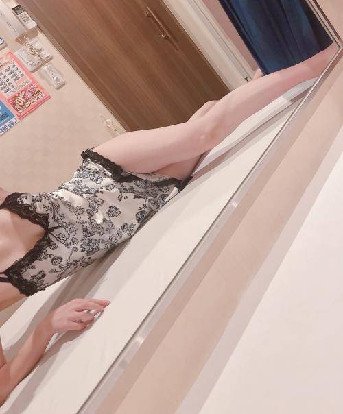 観月みゆ（イエスグループ 華女(かのじょ) 松山店）