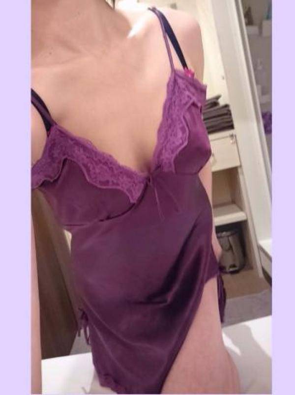 明日！！出勤です💛