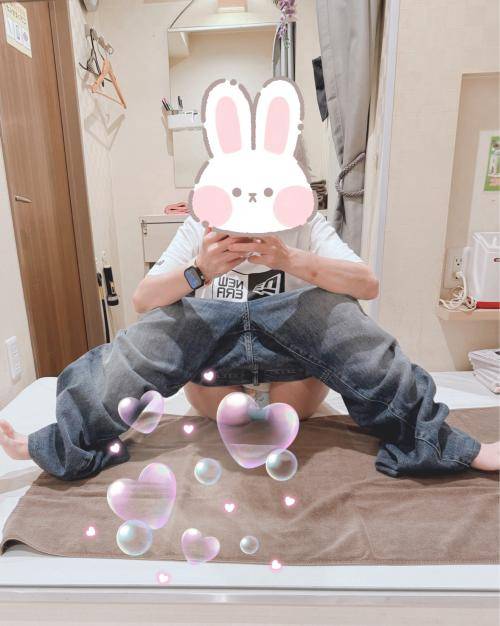 病院を…