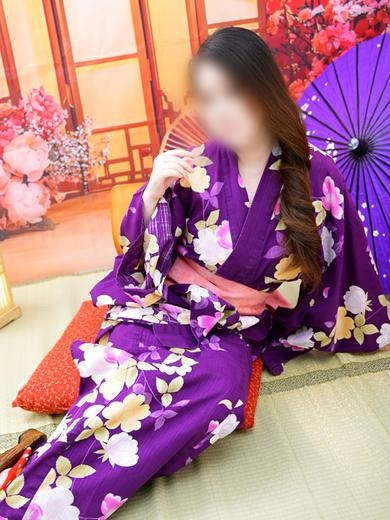 山口れな（イエスグループ 華女(かのじょ) 松山店）