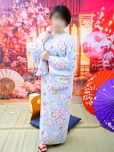 松下あい（イエスグループ 華女(かのじょ) 松山店）