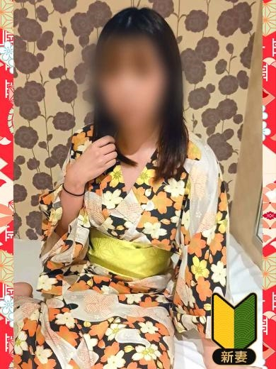 香坂えま（イエスグループ 華女(かのじょ) 松山店）