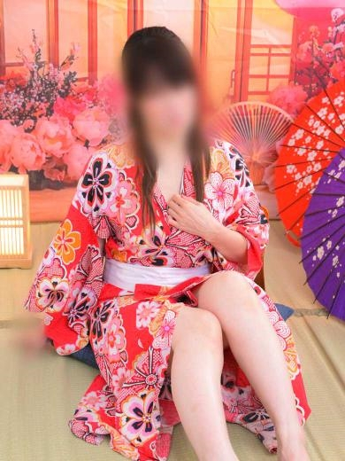 黒崎なぎさ（イエスグループ 華女(かのじょ) 松山店）