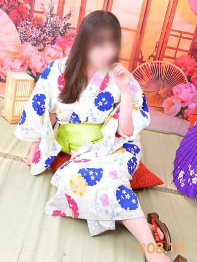 君嶋よしの（イエスグループ 華女(かのじょ) 松山店）