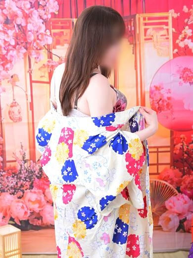 君嶋よしの（イエスグループ 華女(かのじょ) 松山店）