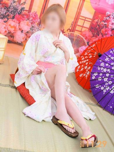 麻生さやか（イエスグループ 華女(かのじょ) 松山店）