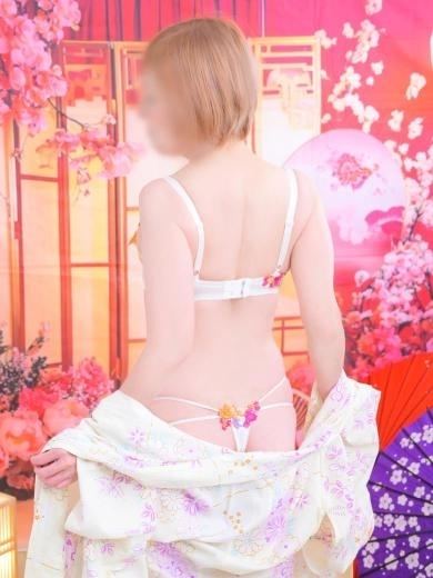 麻生さやか（イエスグループ 華女(かのじょ) 松山店）