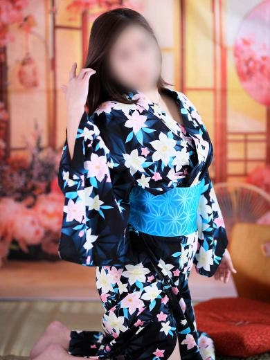 花里つばめ（イエスグループ 華女(かのじょ) 松山店）